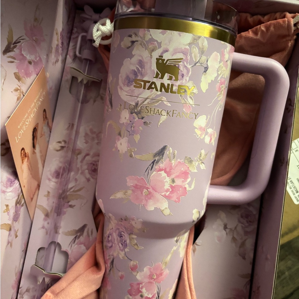 Loveshackfancy x Stanley 40oz